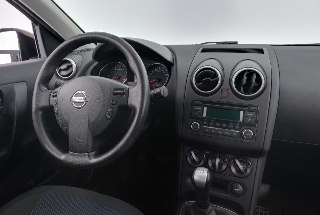 NISSAN Qashqai 2012