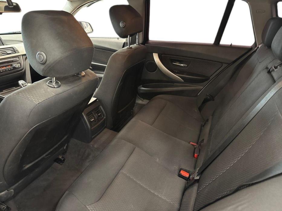 BMW 320 2013