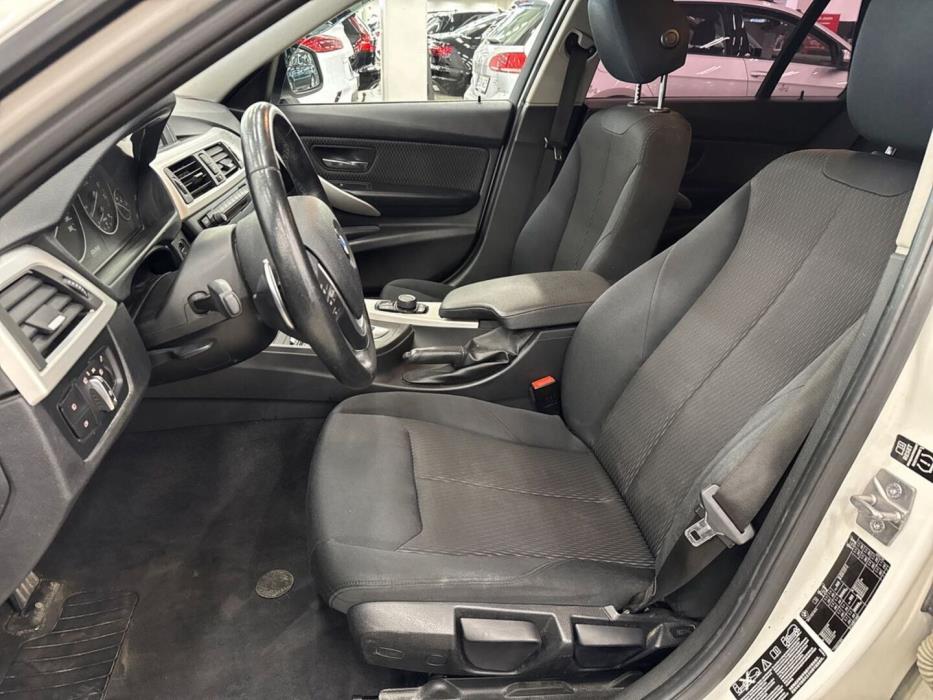 BMW 320 2013