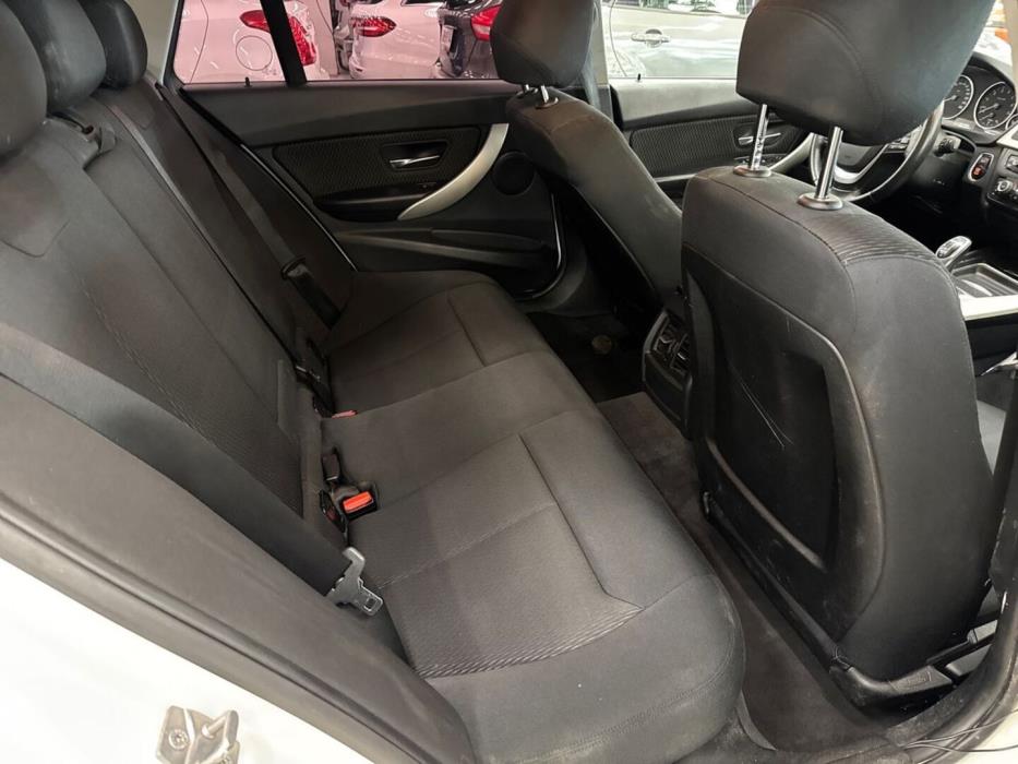 BMW 320 2013