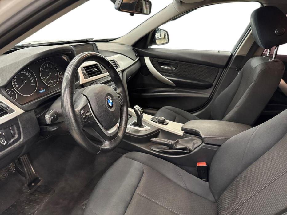 BMW 320 2013