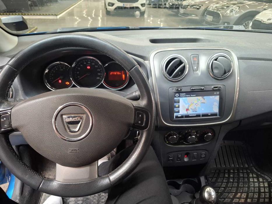 DACIA Sandero 2013