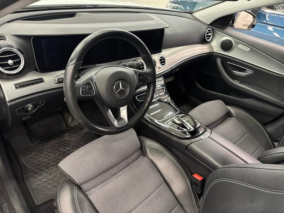 MERCEDES-BENZ E 2016
