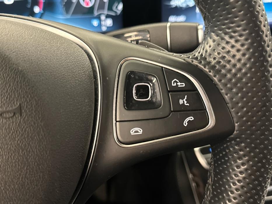 MERCEDES-BENZ E 2016