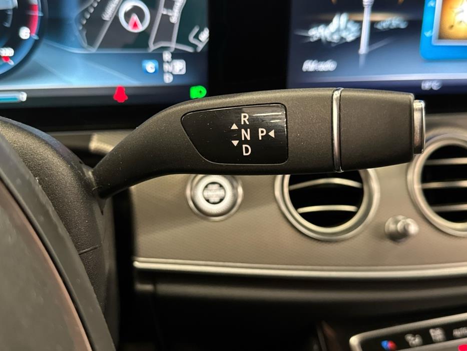 MERCEDES-BENZ E 2016