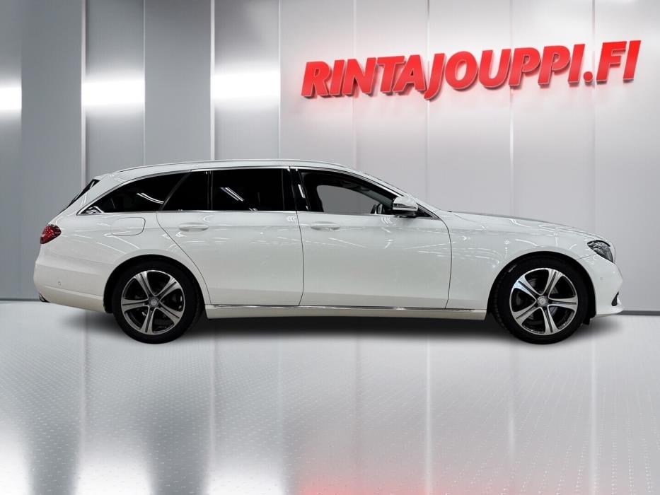 MERCEDES-BENZ E 2016