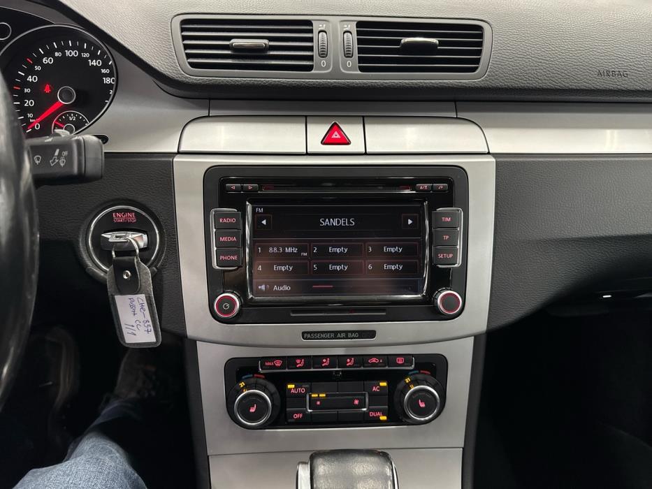 VOLKSWAGEN Passat CC 2009