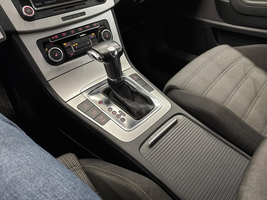 VOLKSWAGEN Passat CC 2009