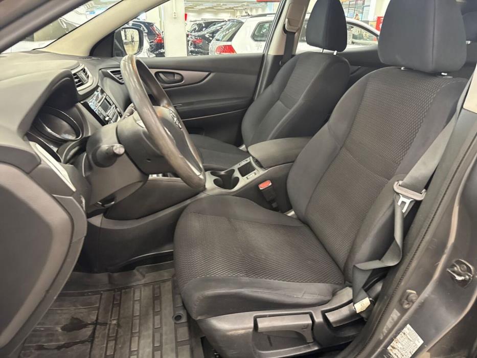 NISSAN Qashqai 2015