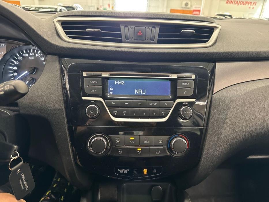 NISSAN Qashqai 2015