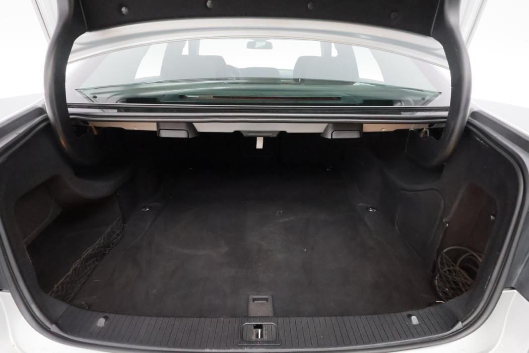 MERCEDES-BENZ E 2010