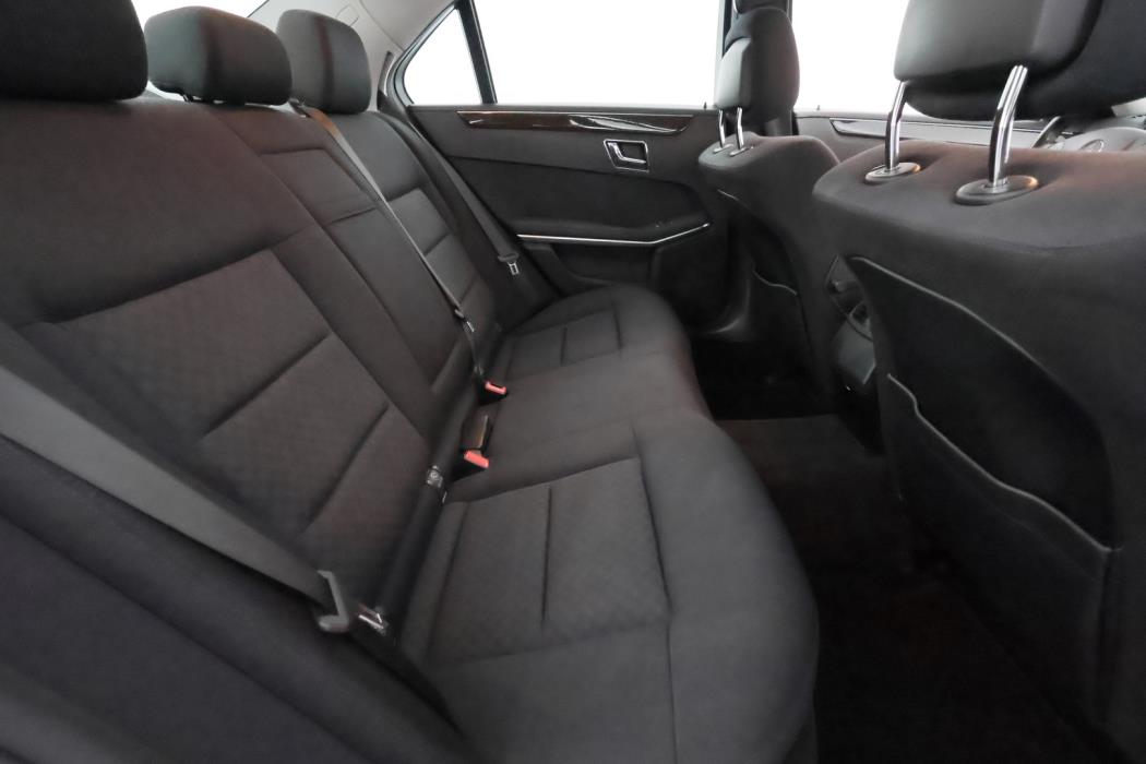 MERCEDES-BENZ E 2010