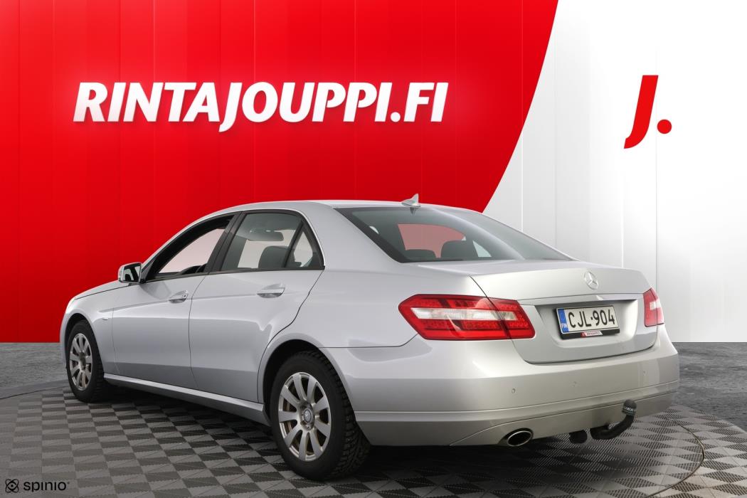MERCEDES-BENZ E 2010