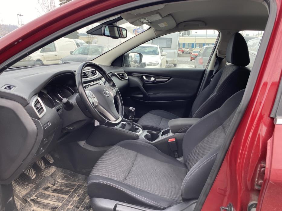 NISSAN Qashqai 2015