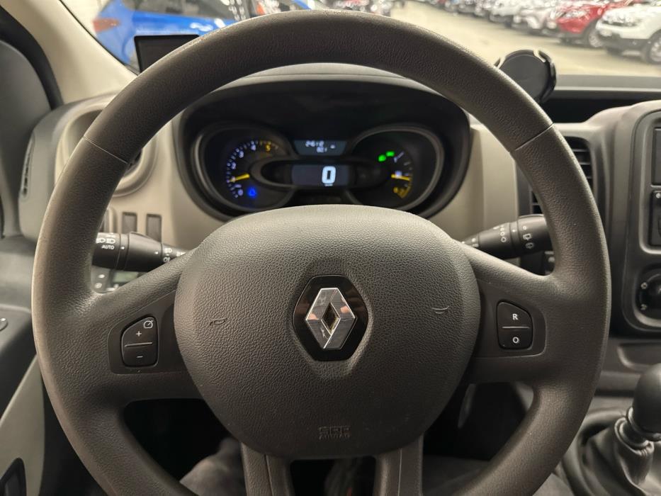 RENAULT Trafic 2016