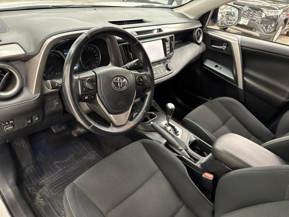 TOYOTA RAV4 2016