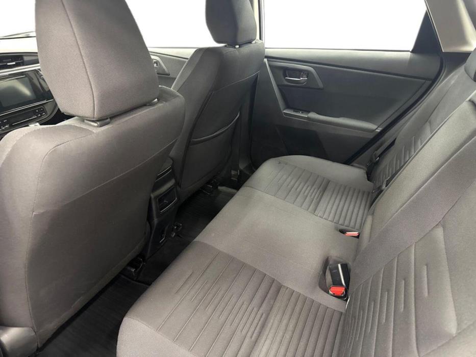 TOYOTA Auris 2017