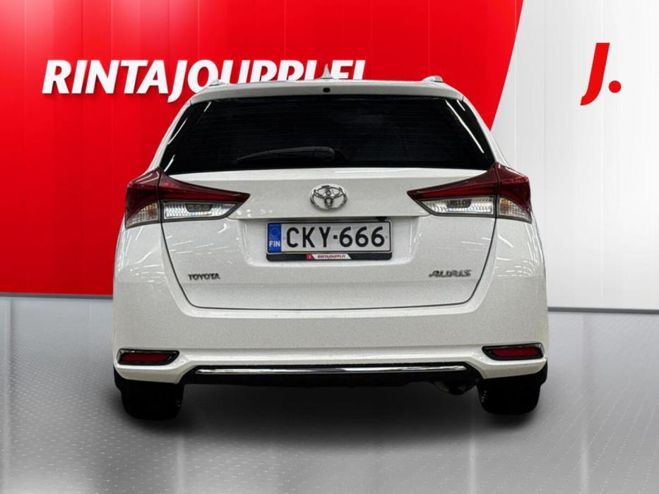 TOYOTA Auris 2017