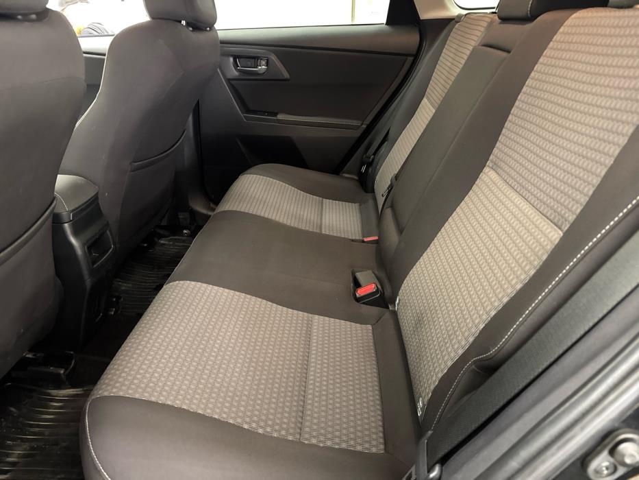 TOYOTA Auris 2018