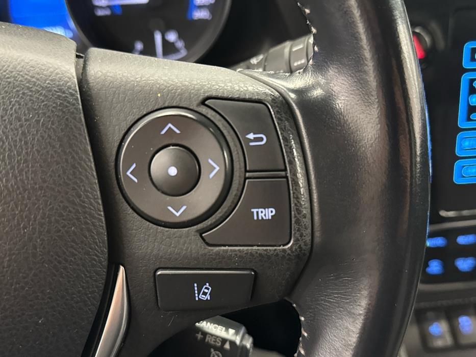 TOYOTA Auris 2018