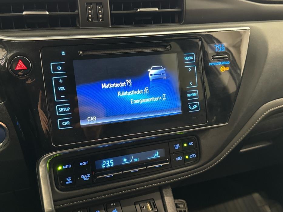 TOYOTA Auris 2018