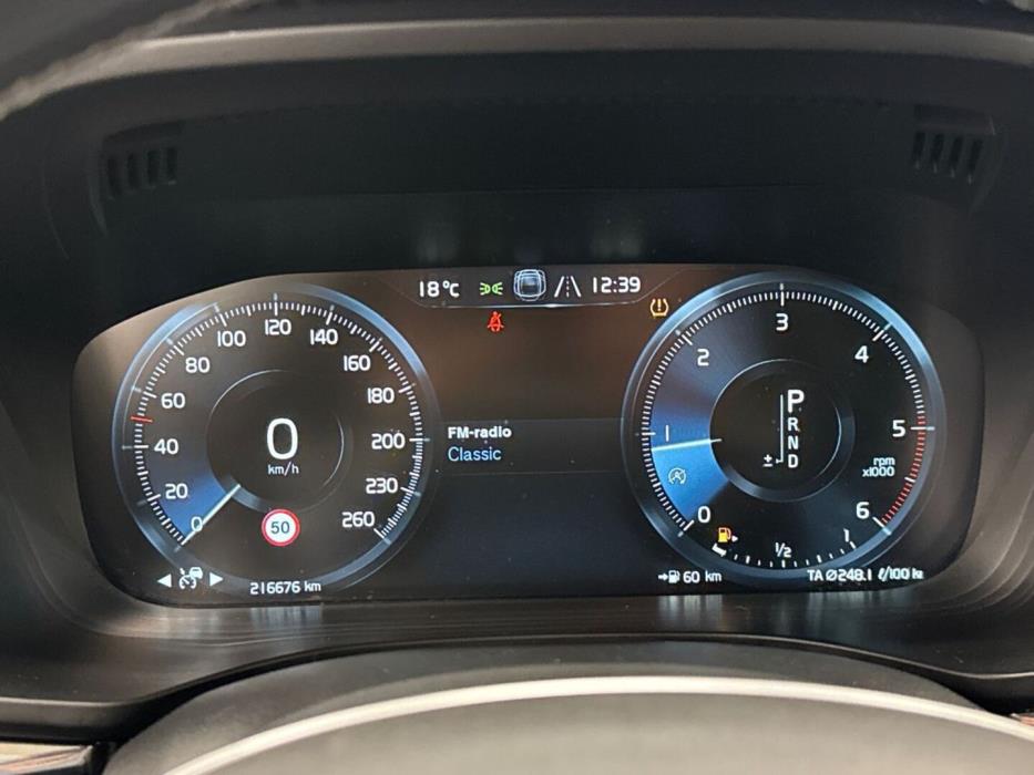 VOLVO XC60 2018