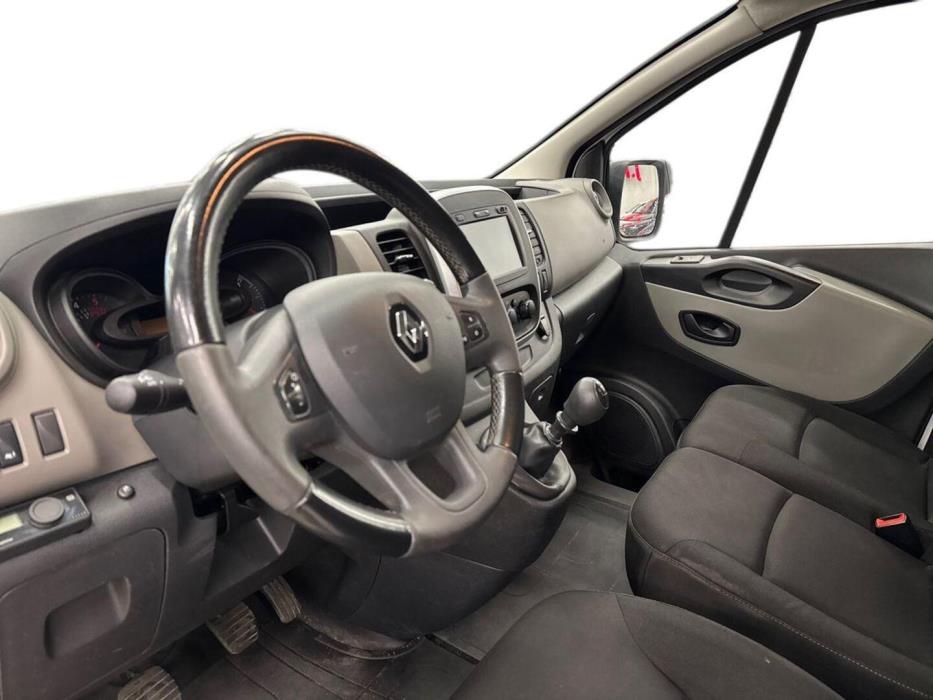 RENAULT Trafic 2019