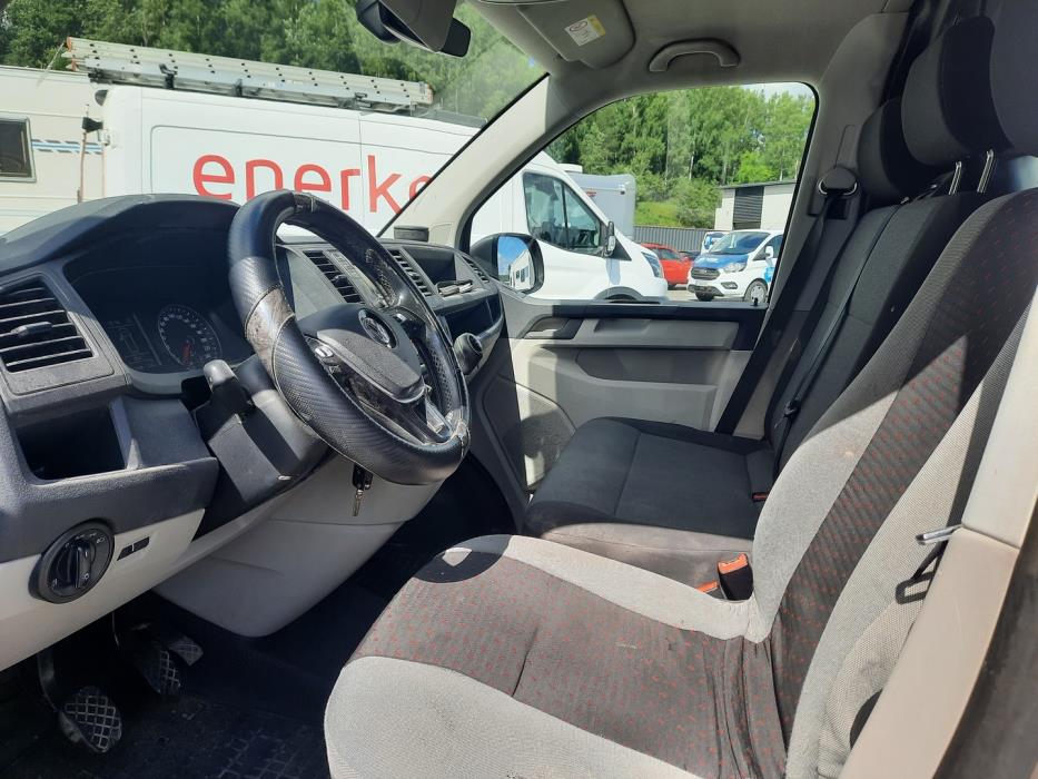 VOLKSWAGEN Transporter 2019