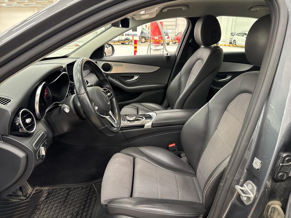 MERCEDES-BENZ C 2019