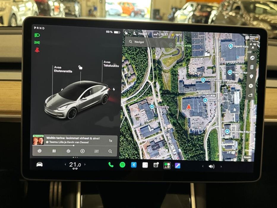 TESLA Model 3 2020