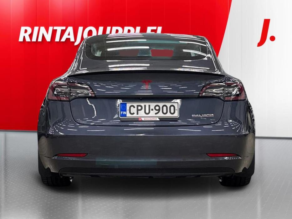 TESLA Model 3 2020