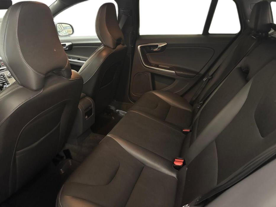 VOLVO V60 2018
