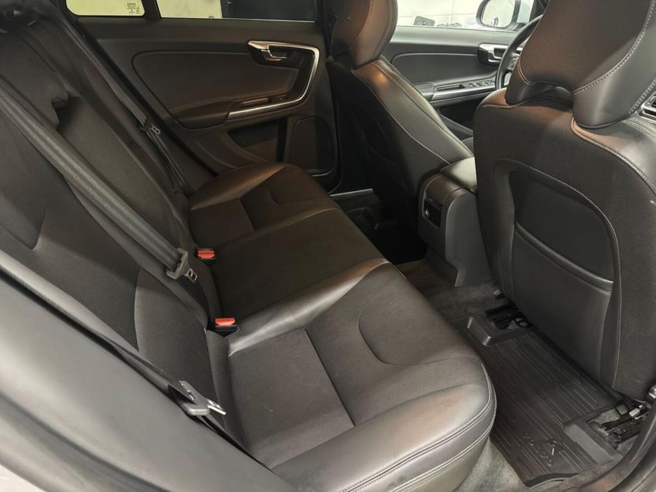 VOLVO V60 2018