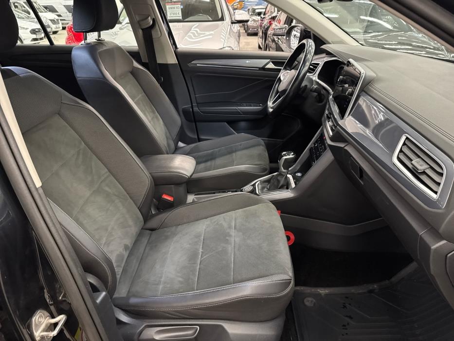 VOLKSWAGEN T-Roc 2023