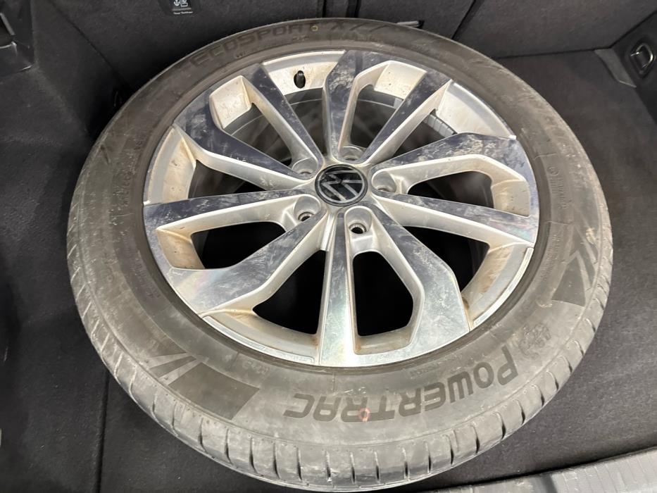 VOLKSWAGEN T-Roc 2023