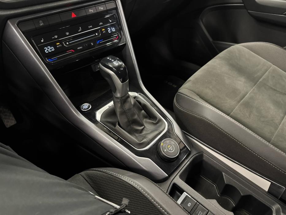 VOLKSWAGEN T-Roc 2023