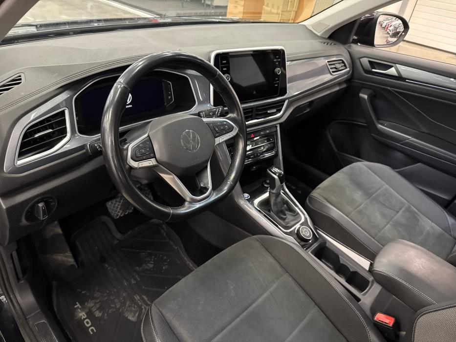 VOLKSWAGEN T-Roc 2023