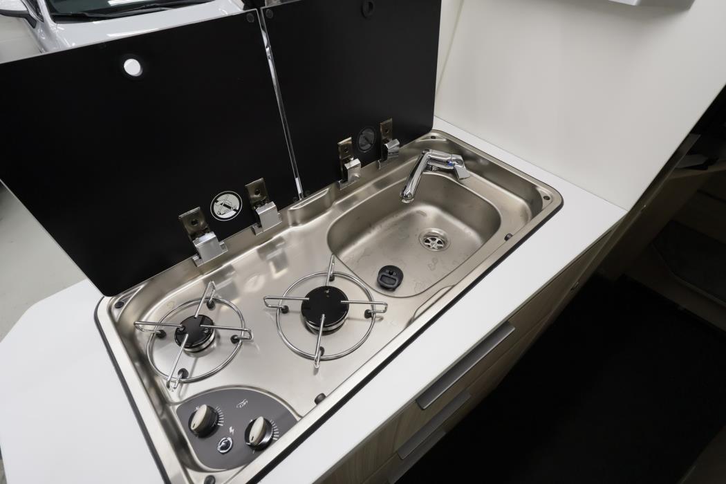 ADRIA TWIN AXESS 640 SL 2024