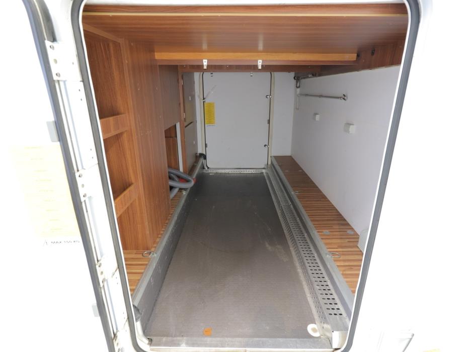 ADRIA Matrix Supreme M 687 SL 2016