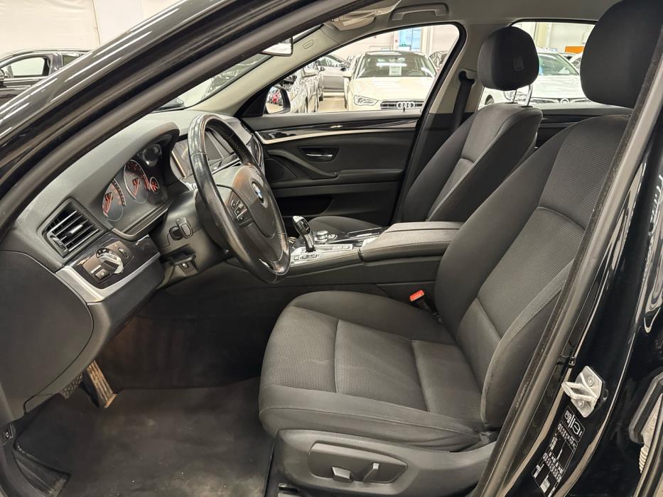 BMW 520 2015