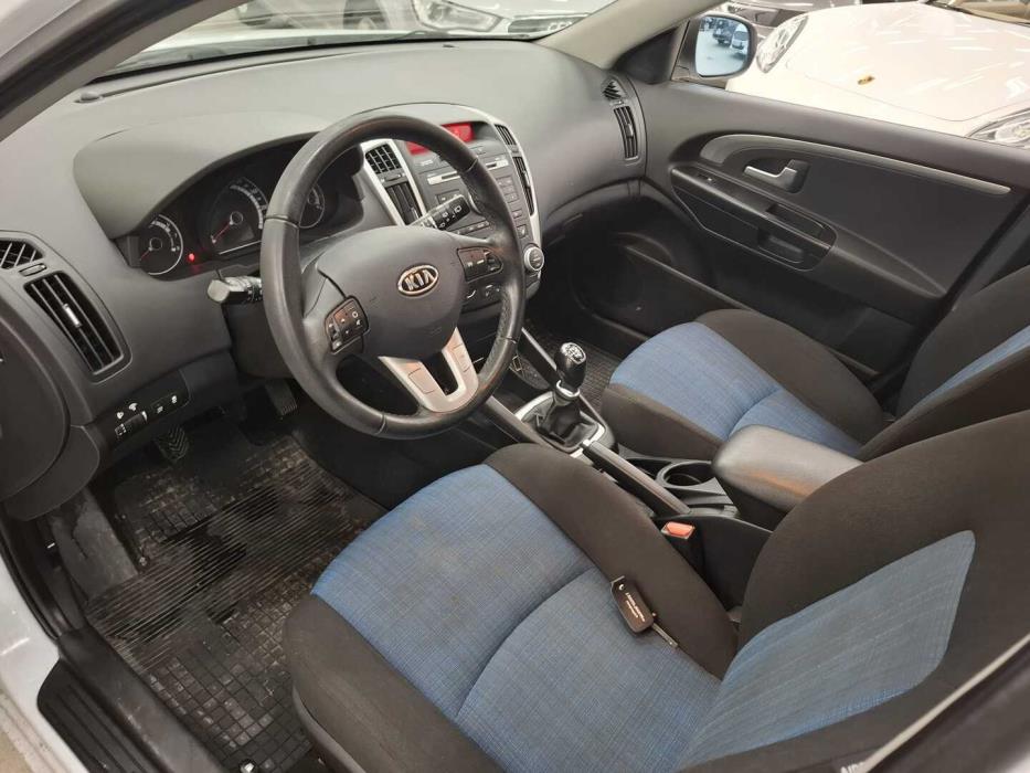 KIA cee'd 2010