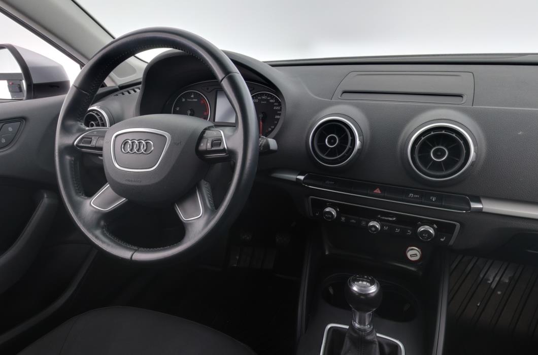 AUDI A3 2015