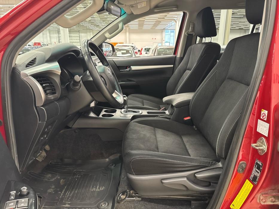 TOYOTA Hilux 2017