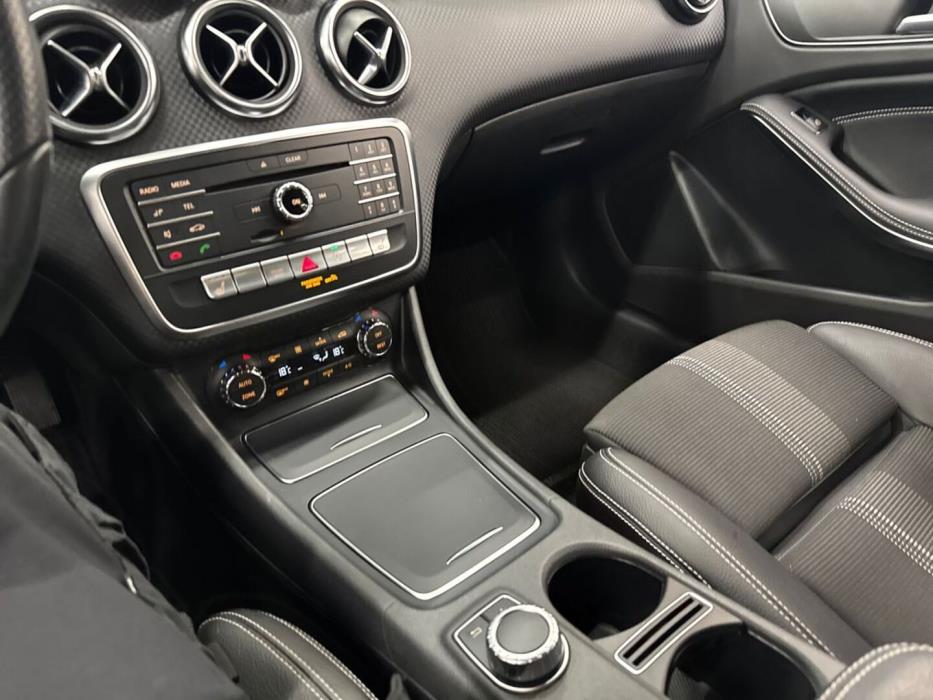 MERCEDES-BENZ A 2017