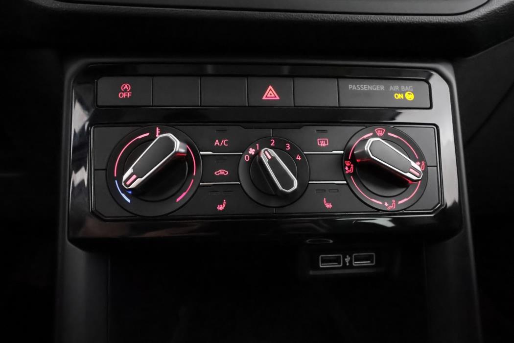 VOLKSWAGEN T-Cross 2019