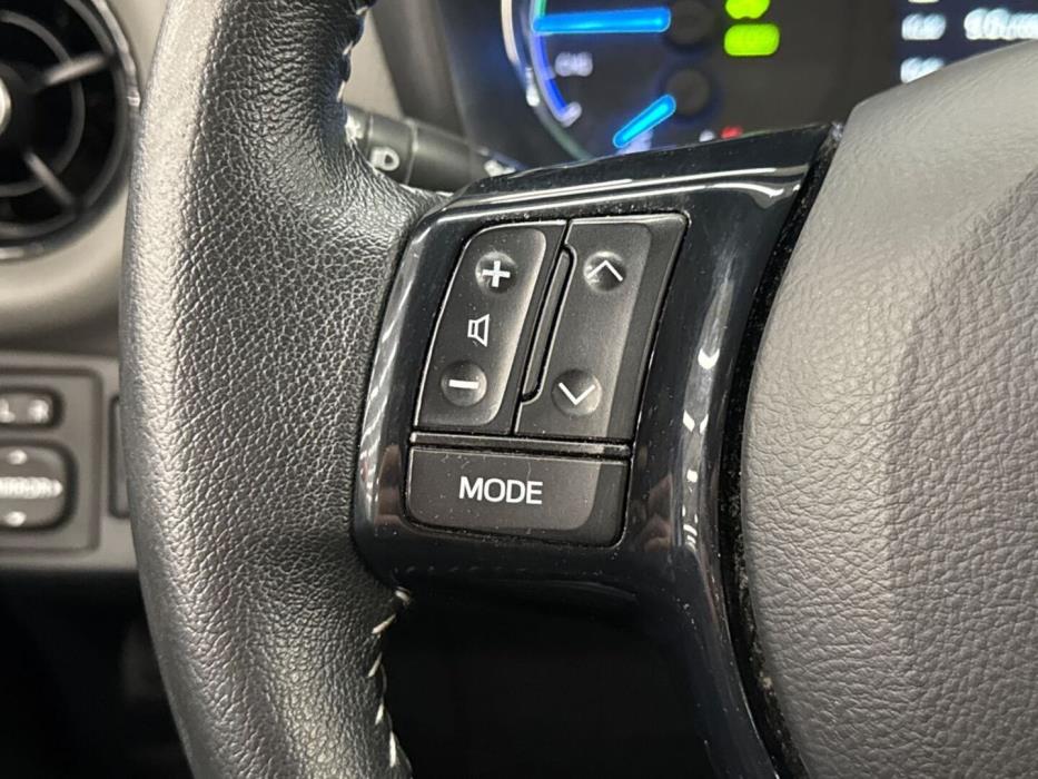 TOYOTA Yaris 2020