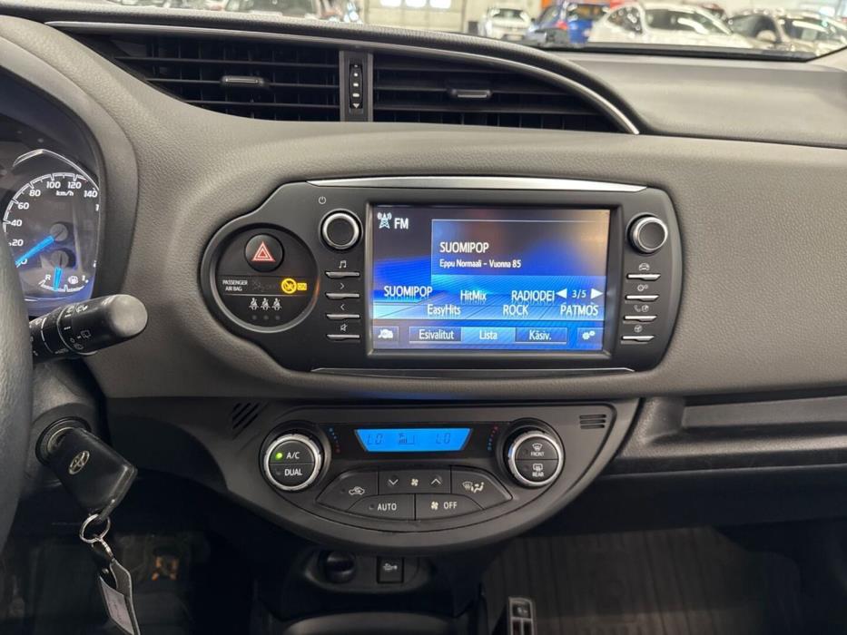 TOYOTA Yaris 2020