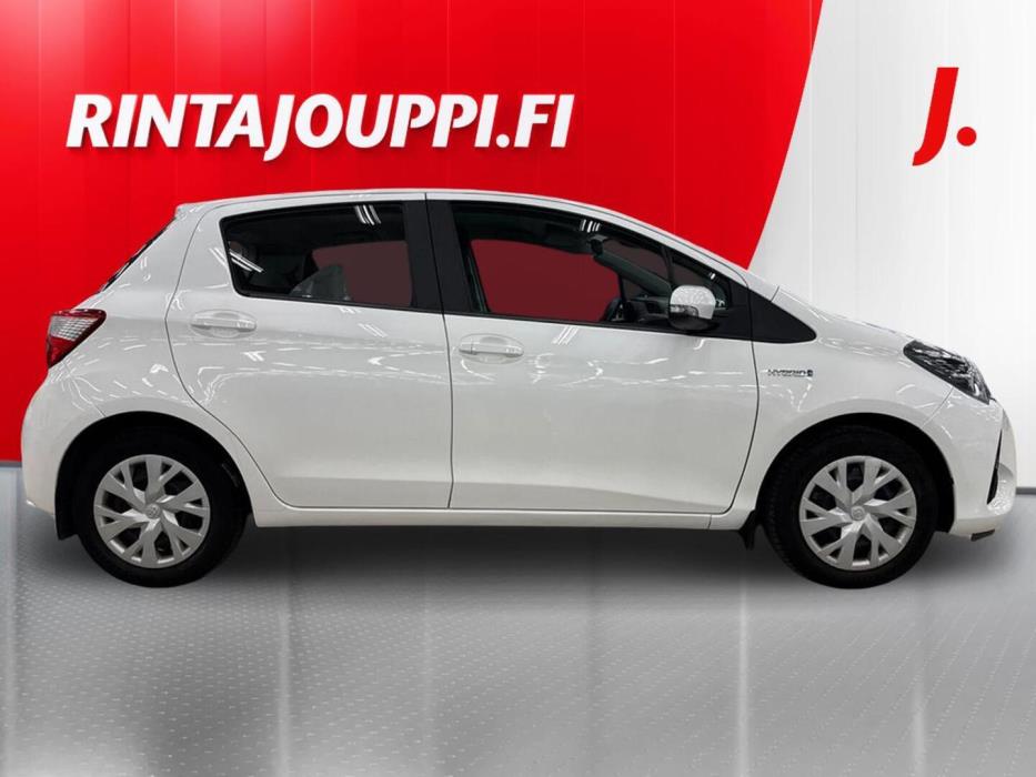 TOYOTA Yaris 2020