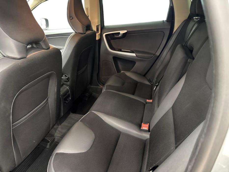 VOLVO XC60 2011