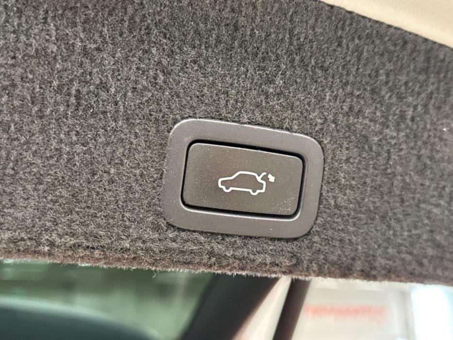 VOLVO XC60 2011